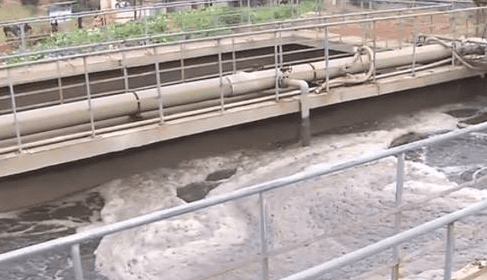 (圖:好氧池污水泡沫現場)