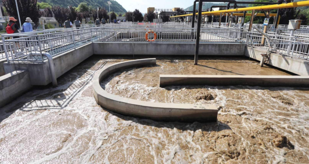 （圖：盾構泥沙清洗廢水起泡現場）